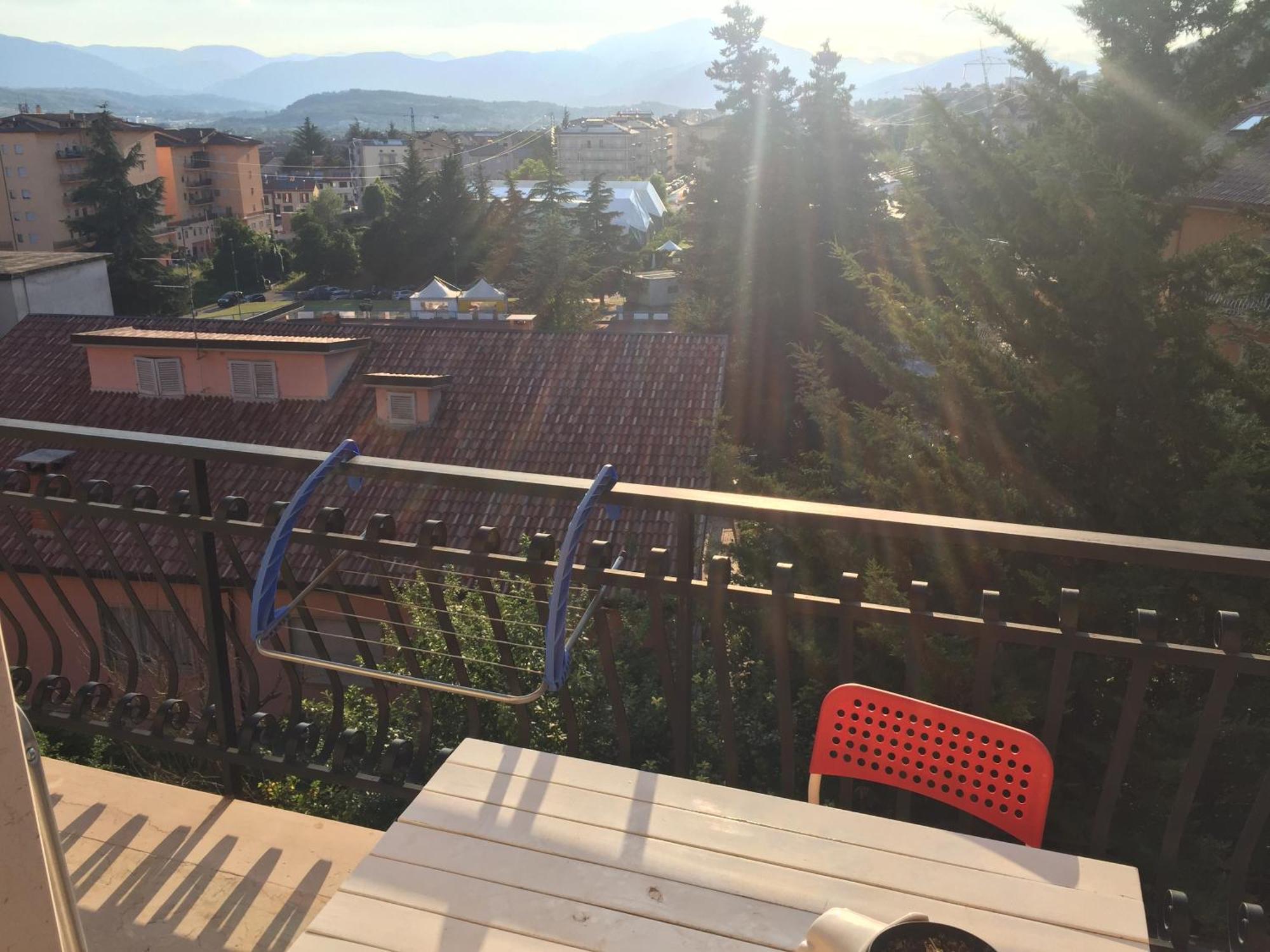 Monte Camicia - Cozy Home In City Center-Spacious-Free Parking 라킬라 외부 사진